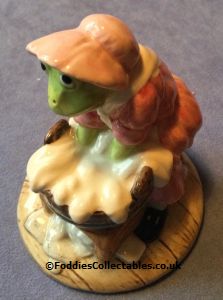 Beswick Wind In The Willows Washerwoman Toad quality figurine